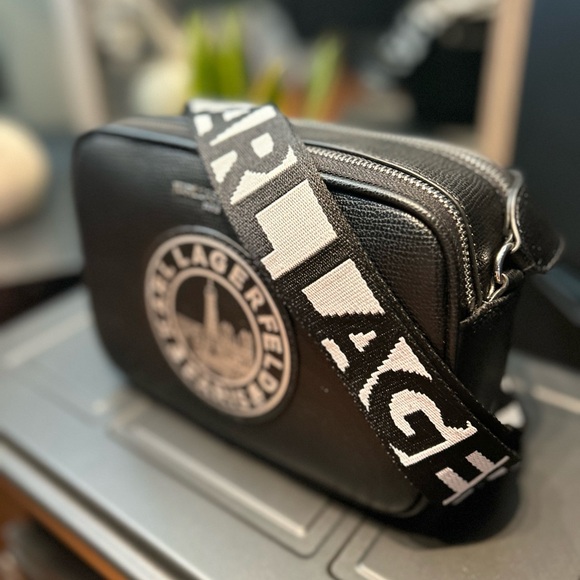 KARL LAGERFELD PARIS BLACK Crossbody Strap Bag Purse - Picture 7 of 8